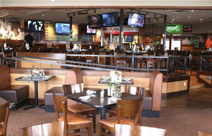 Bennigan’s - Mt Pleasant Location Photos